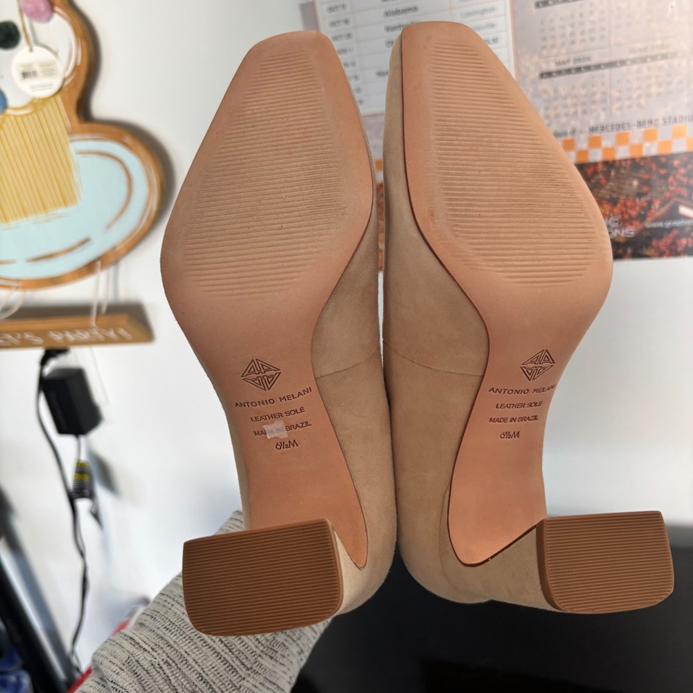 Antonio Melani Tan Suede Square Toe Block Heel Pumps Size 6.5M Made in Brazil - Picture 5 of 6